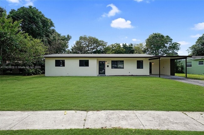 Building Photo - 4670 NW 5th St