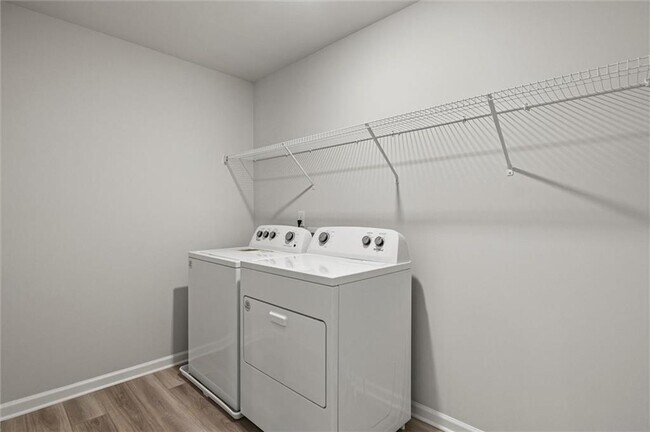 Building Photo - 213 Chiswick Lp