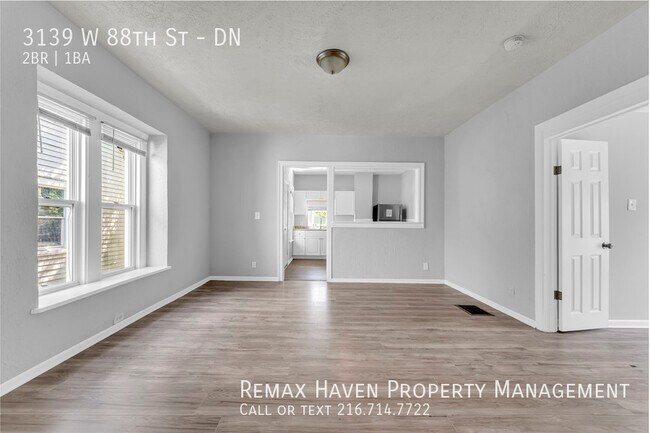 Building Photo - 3139 W 88th St