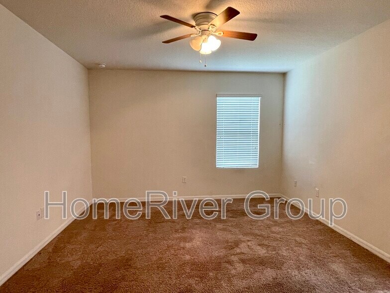 Building Photo - 513 Squires Grove Dr