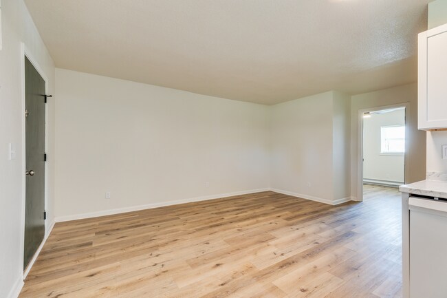 Building Photo - Whitecrest Apartments LLC