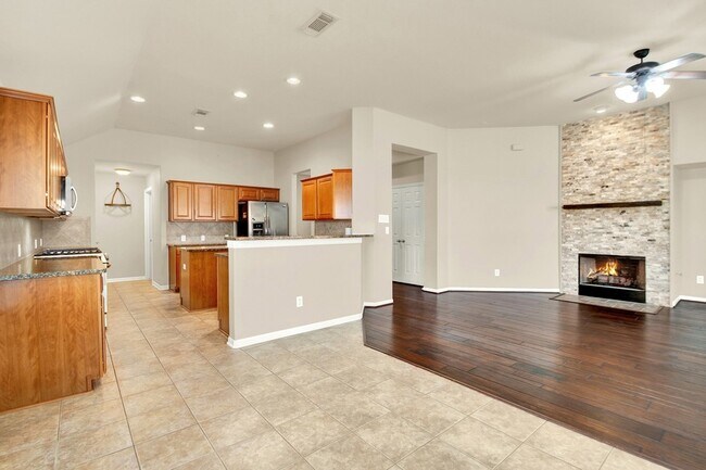 Building Photo - 9226 Fernwillow Dr