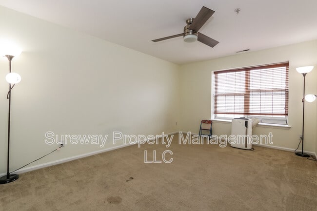 Building Photo - 1404 Wharton Rd