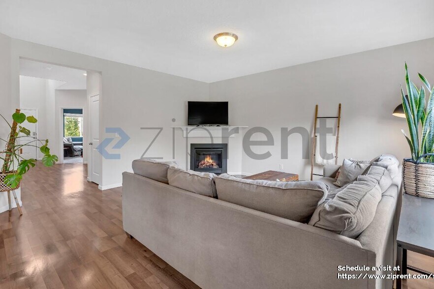 Building Photo - 2908 S White Salmon Dr