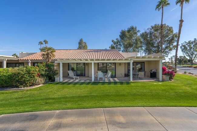 Building Photo - 40985 La Costa Cir W