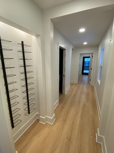 Building Photo - 421 S Union St