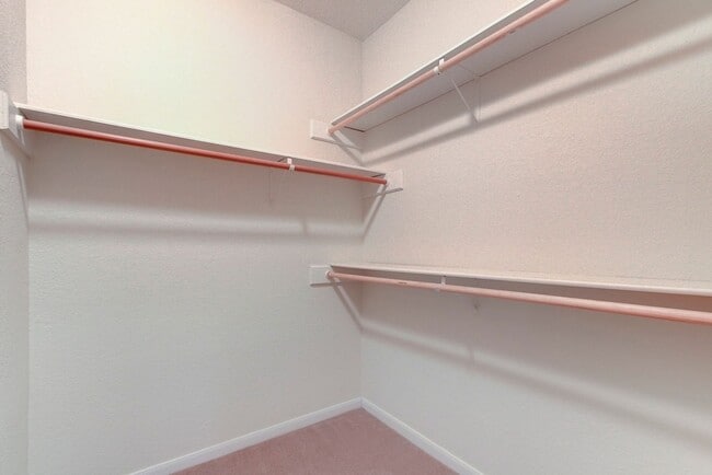 Building Photo - Rare 3 BR / 2.5 BA /  2 Car Garage Westlake Condo 14th Fairway (Austin Country Club) (Eanes ISD)