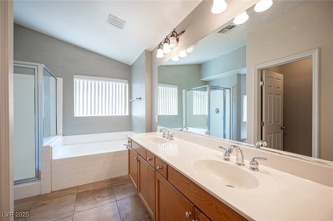 Building Photo - 211 Wicked Wedge Way