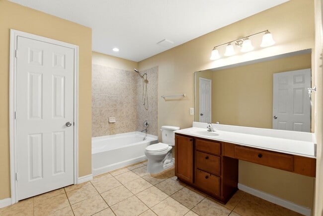 Building Photo - 1230 Grassy View Dr