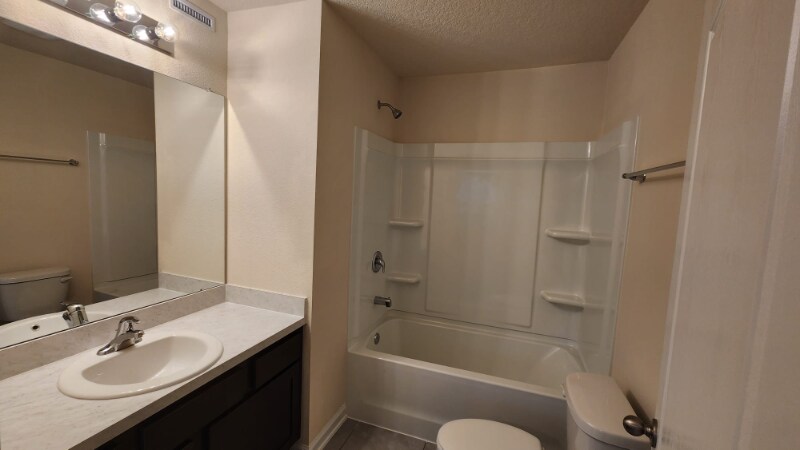 Building Photo - 545 Running Wds St