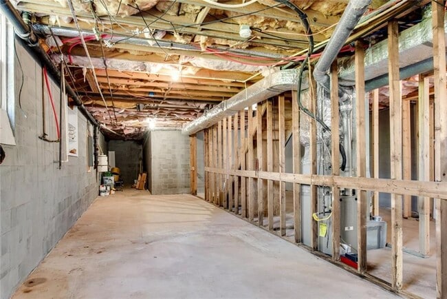 Building Photo - 3941 Forest Dr