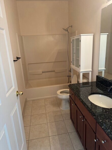 Building Photo - 1220 Alameda Blvd