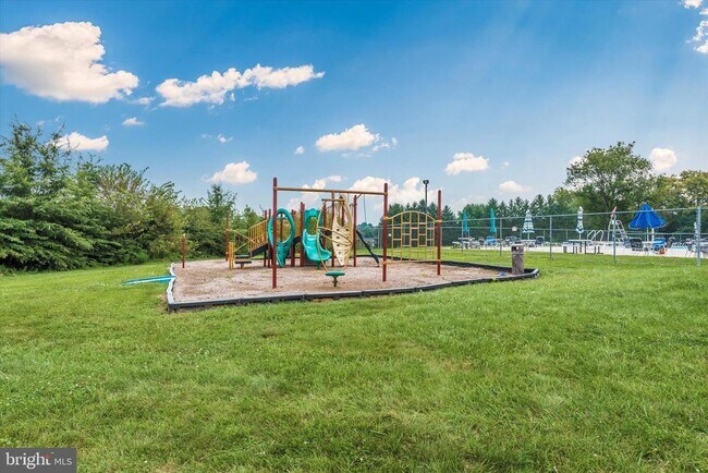 Building Photo - 103 Savannah Ct