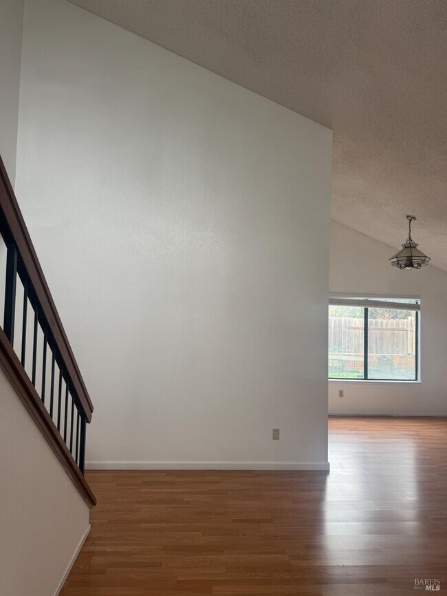 Building Photo - 290 Kent Pl