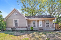 Building Photo - 6609 Waders Ridge Dr