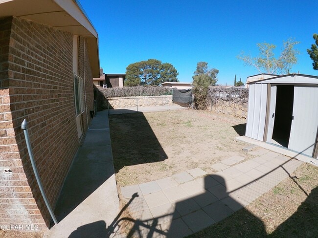 Building Photo - 2241 Seagull Dr