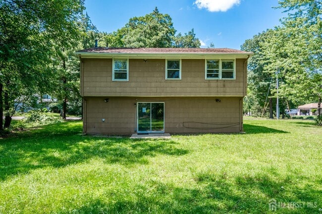 Building Photo - 5 Pelmont Pl