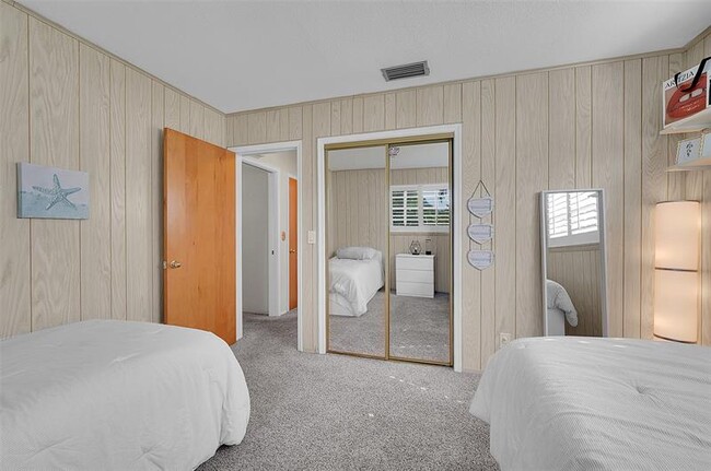 Building Photo - 2705 Roosevelt St