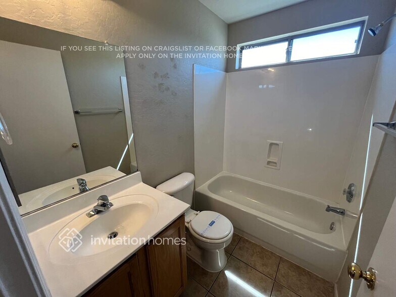 Building Photo - 12317 W Corrine Dr