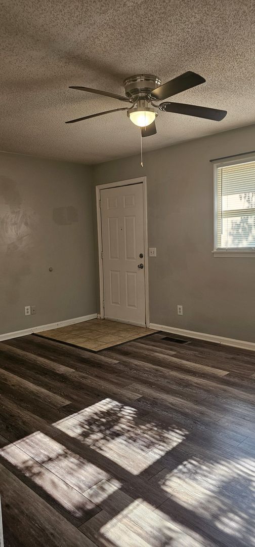 Building Photo - A - Ridgewood