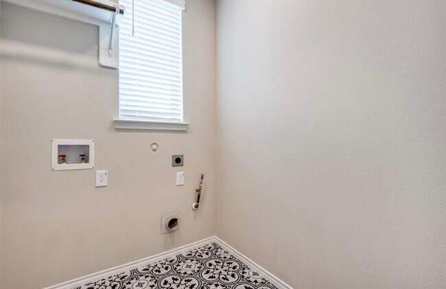 Building Photo - 523 Timber Voyage Ct