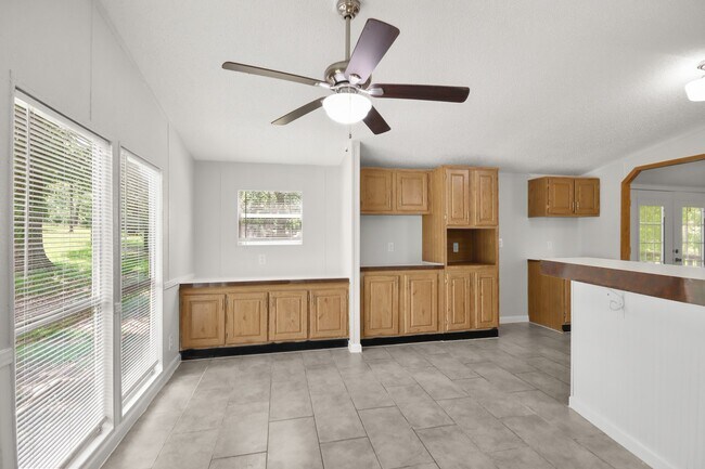 Building Photo - 25494 Deepwood Dr