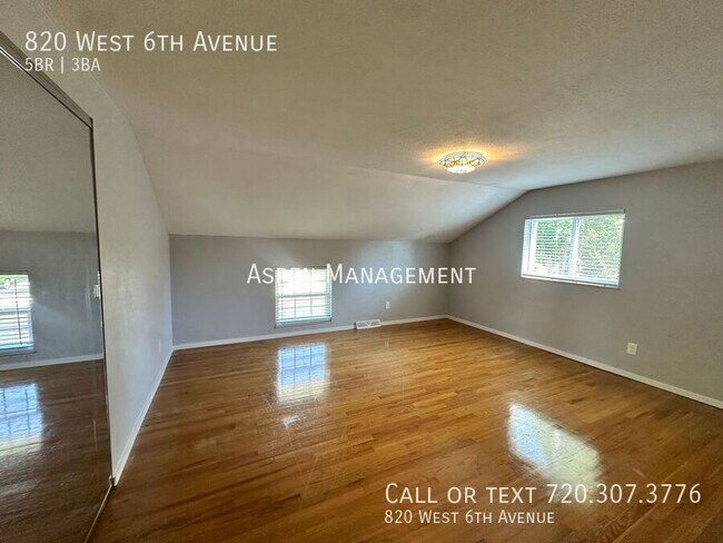 Building Photo - 820 W 6th Ave