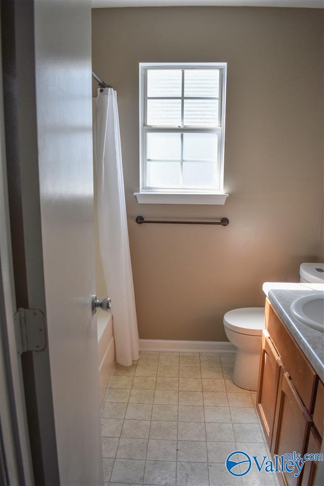 Building Photo - 120 Grey Fawn Trail