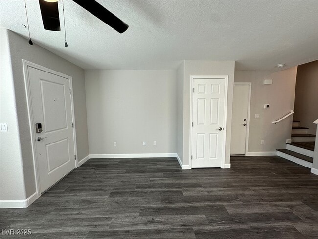 Building Photo - 2834 Champagne Gold Ave