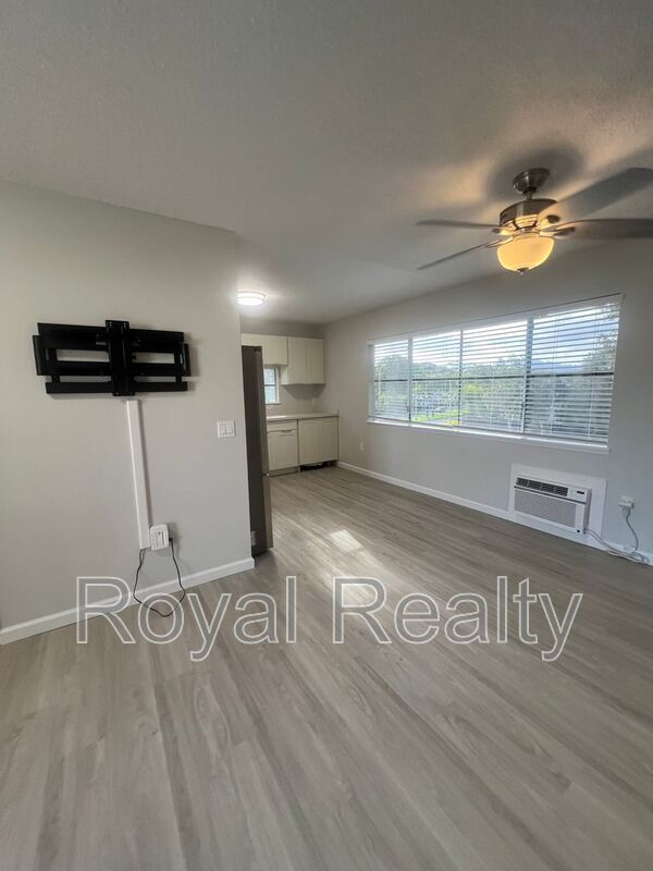 Building Photo - 95-1015 Kaapeha Street