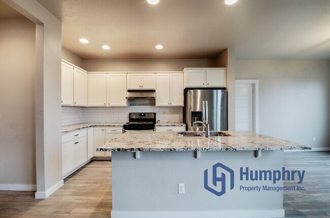 Building Photo - Beautiful home in South East Boise