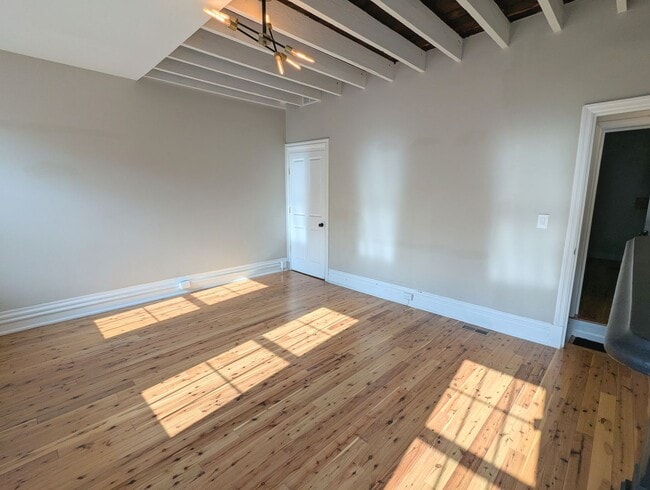 Building Photo - Modern 2 Bedroom 1.5 Bathroom Home (Lawrenceville)