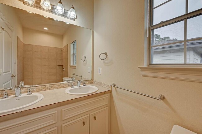 Building Photo - 3450 Pebble Beach Blvd