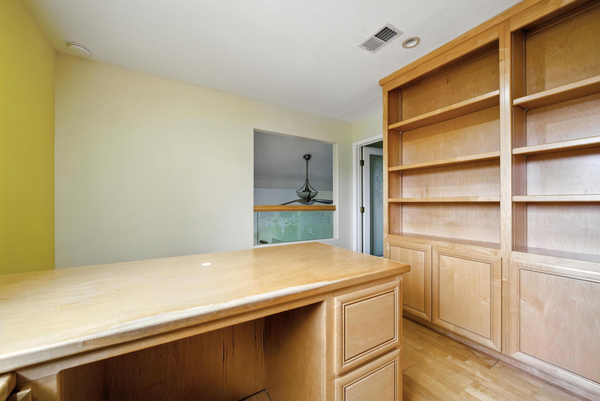 Building Photo - 520 Weybridge Dr