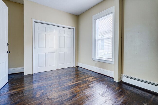 Building Photo - 416 Gregory St