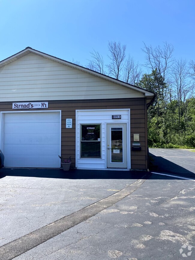 Rental office - Strnad Drive Apartments