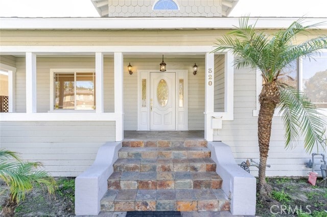 Building Photo - 320 E Dryden St