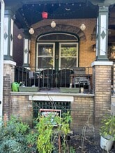 Building Photo - 216 Buckingham Pl