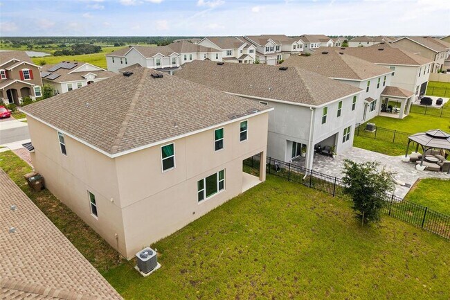 Building Photo - 14452 Crestavista Ave