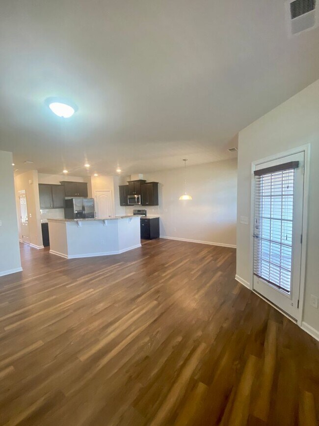 Building Photo - 3BR/2.5BA TOWNHOME IN INDIAN LAND SC