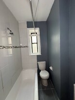 Building Photo - 22 Van Velsor Pl