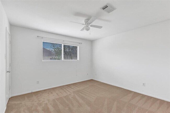 Building Photo - 461 Mystic Glen Loop