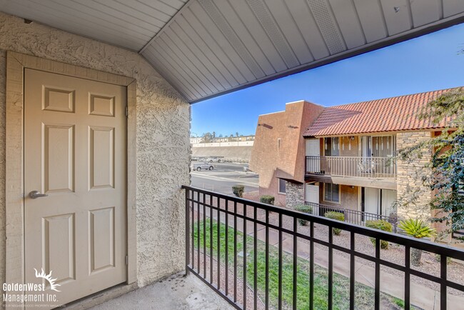 Building Photo - Amazing 2Bdm 2Ba Condo Located in the Guard-Gated Bella Vita Community!