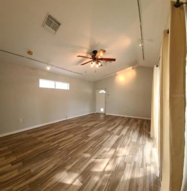 Building Photo - 3212 Town Ave