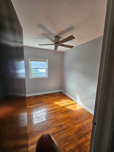 Building Photo - 6309 Longfellow St