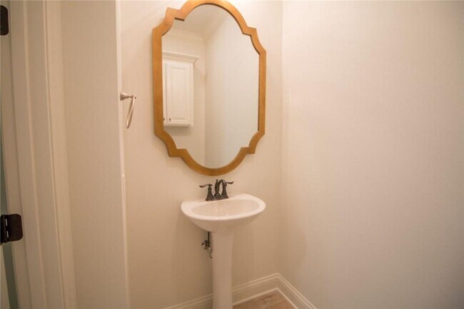 Building Photo - Gorgeous Home in South Shreveport