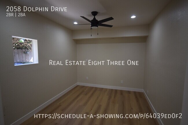 Building Photo - 2058 Dolphin Dr