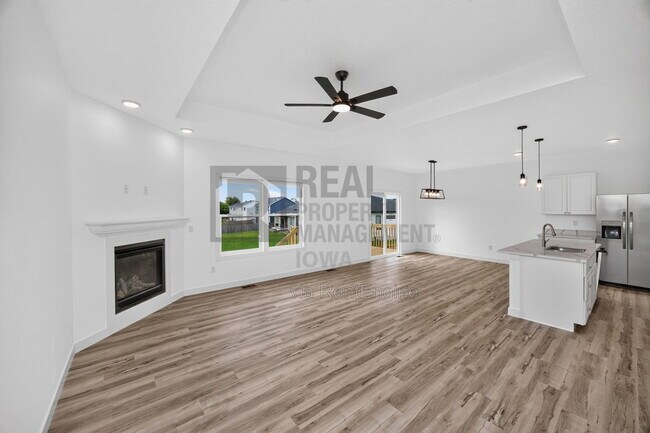 Building Photo - 8914 Hickory Dr