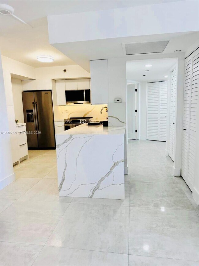 Building Photo - 19101 NE 36th Pl