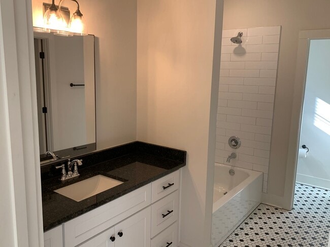 Building Photo - Piper Glenn Subdivision